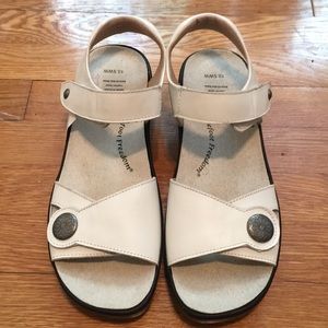 Barefoot Freedom by Drew | Andi | sandal | 10.5 WW